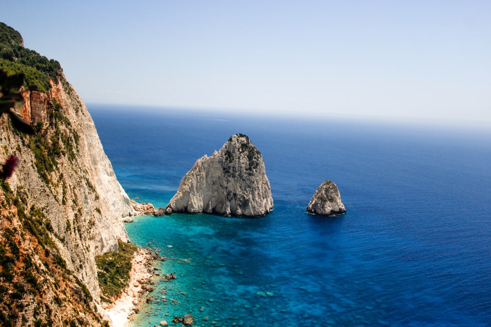 Myzithres beach - TravelGreece365