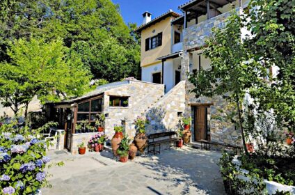 Nikolaou Villa