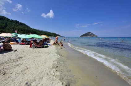Paradisos beach